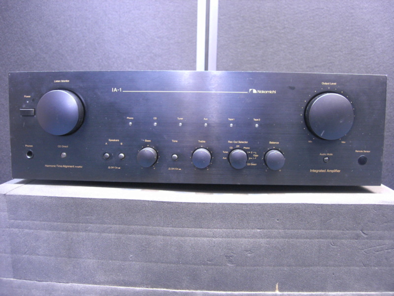 Nakamichi IA-1 integrated amplifier(sold) Dscn2825