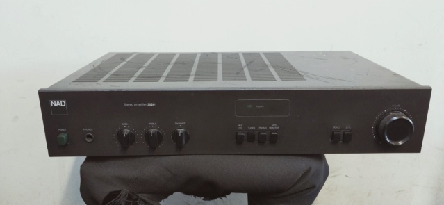 NAD 3020i amplifier (sold) Img20142