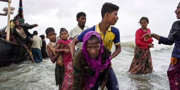 Người Hồi Giáo Rohingyas vượt biển đến Indonésie Rohing11