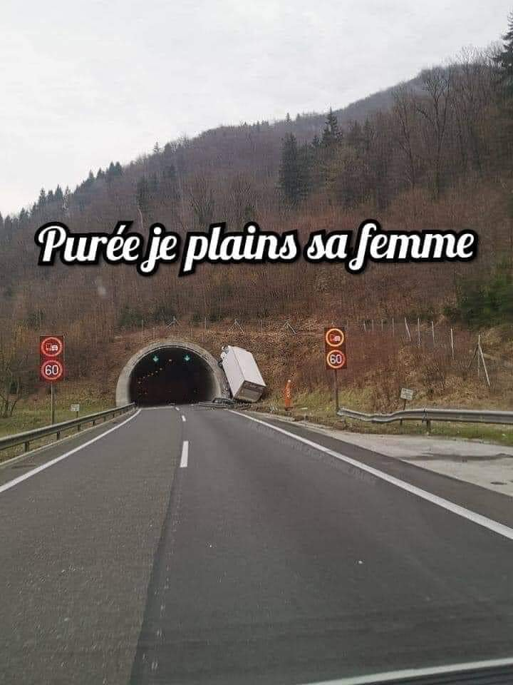 La blague du jour - Page 3 Tunnel10