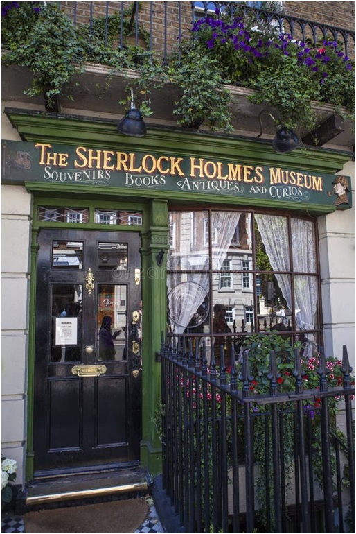 La pipe de Sherlock Holmes, une calabash, vraiment ?  Sherlo12