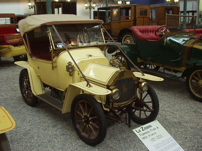 Le Musée National de l'Automobile de MULHOUSE Le_zeb10