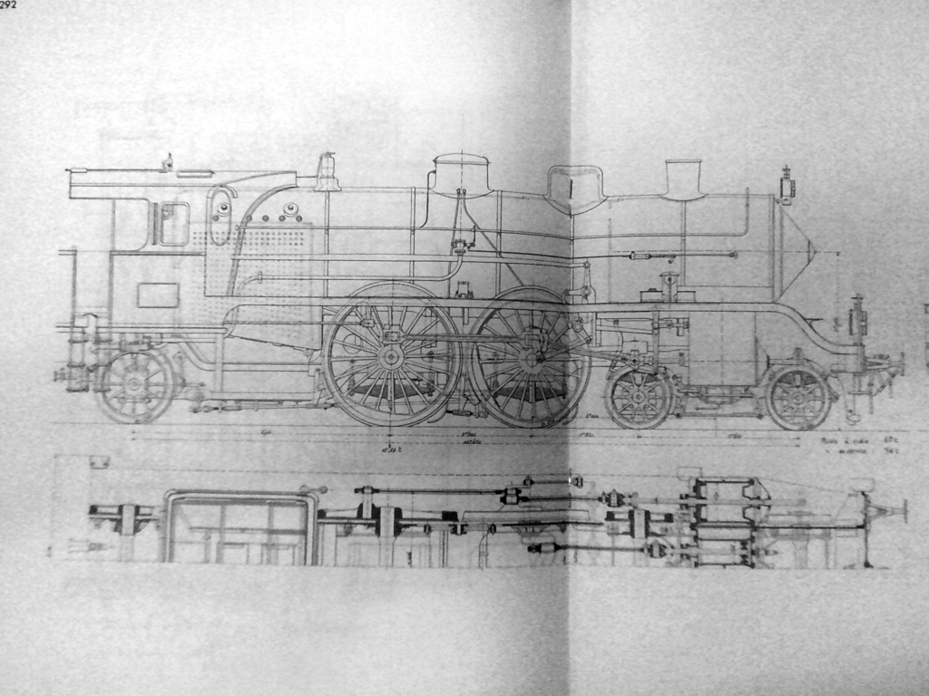  fascicules 'scrapbook ' pour modélisme ferroviaire ou pour amoureux de l'histoire du rail  Dscf0054