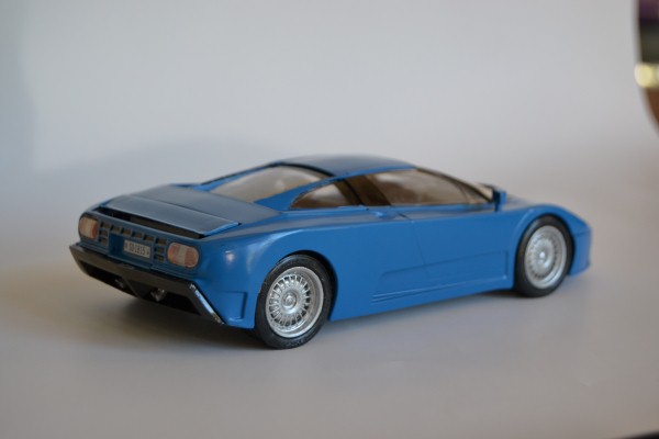 BUGATTI EB 110  Réf 80738 Bugatt12