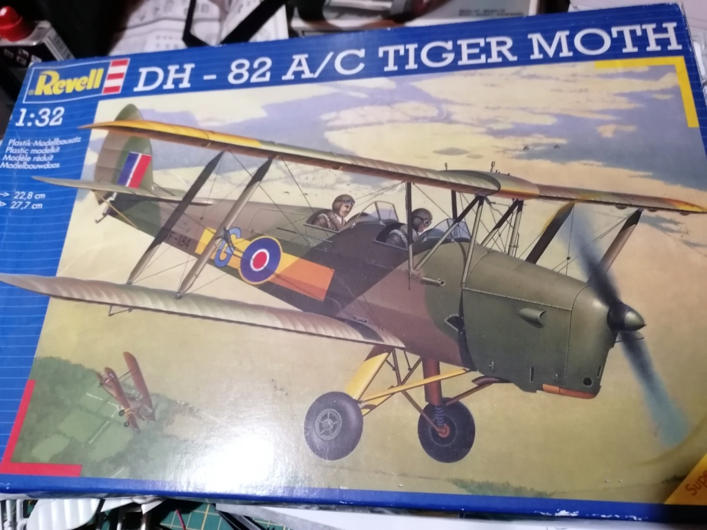 [Concours "Voler c'est mieux en double"] De Havilland DH 82 Tiger Moth Revell au 1/32 Img_2124