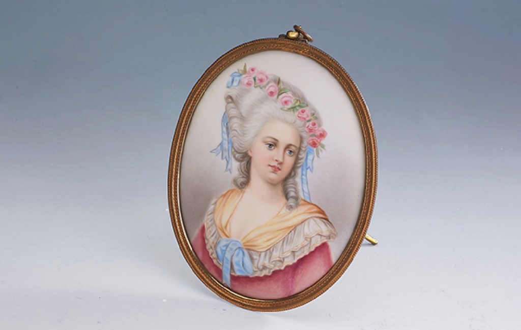 Collection : Marie-Antoinette sur porcelaine - Page 2 15625710