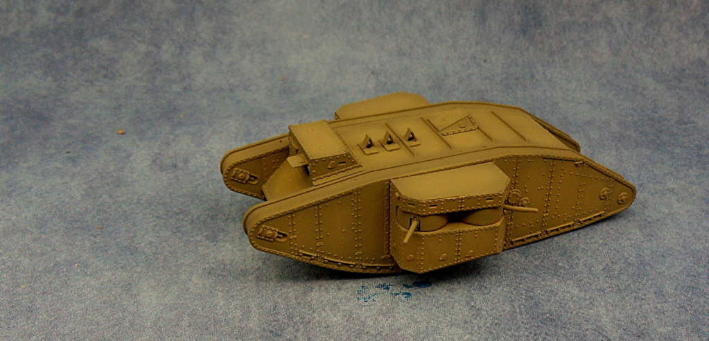 [MASTER BOX] Tanks anglais MK II "Female"  Réf MB72006 + MK I réf. MB72001 1_couc10