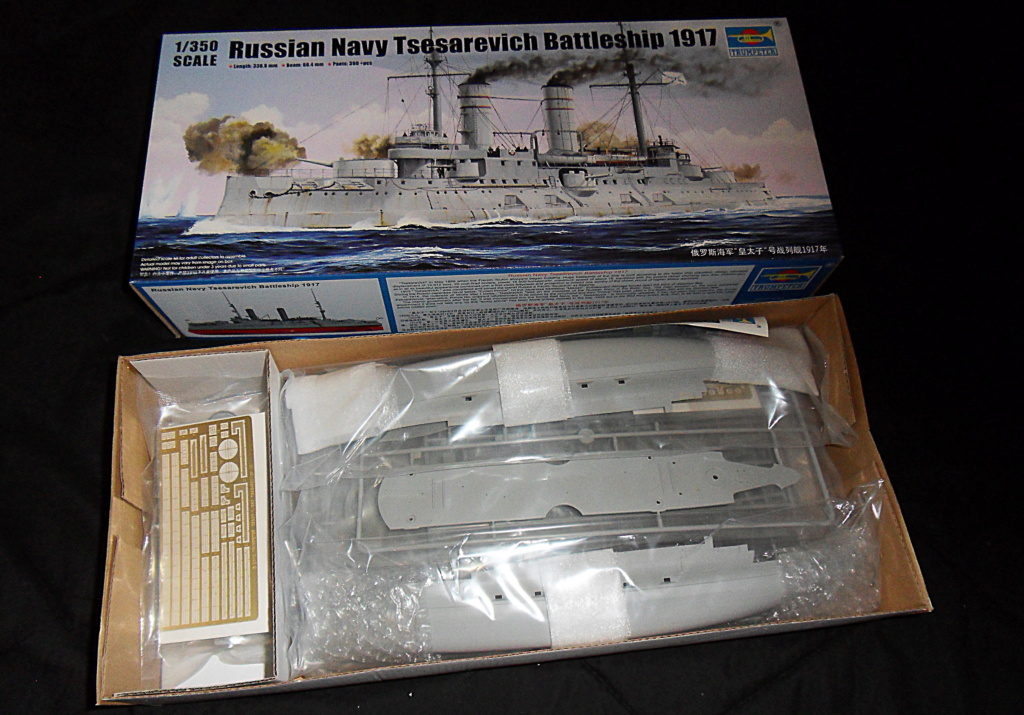 [TRUMPETER] Russian Navy Tsesarevich Battelship 1917 1/350ème Réf 05337 Colis_39