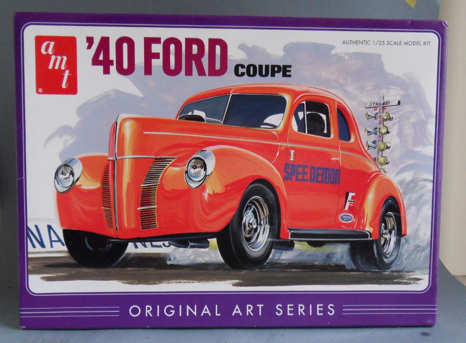 [AMT] FORD Coupe 1940 1/25ème Réf T266 Kit_am12