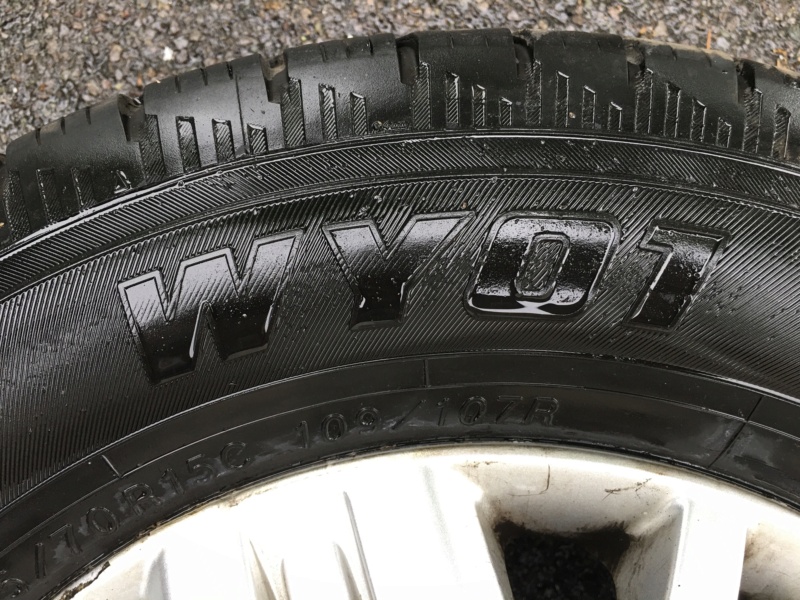 Four 15” Alloy rims and Yokohama Winter Tyres Fdcfc510