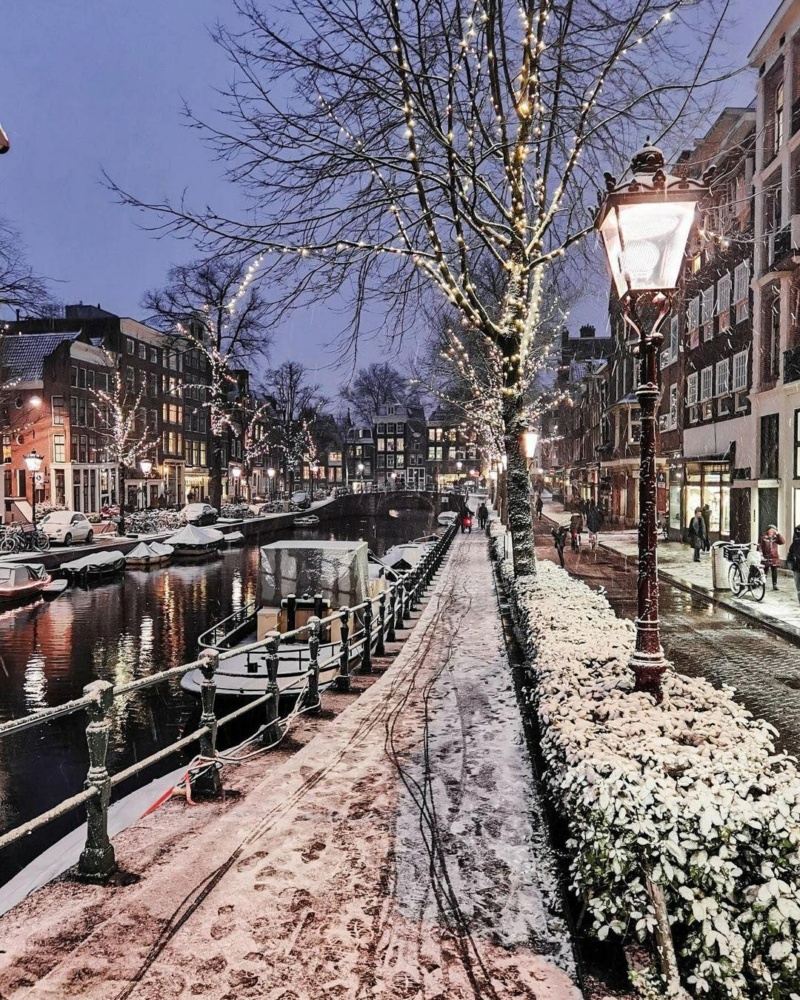 Заснеженный Амстердам, Нидерланды Phot1426