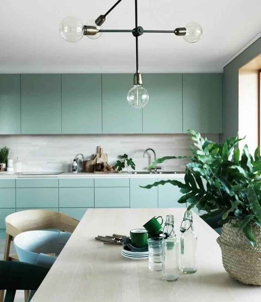 Подборка интересных зеленых кухонь для современного интерьера Photo100