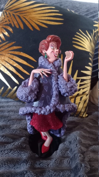 Disney Haute Couture - Enesco (depuis 2013) - Page 33 20221112