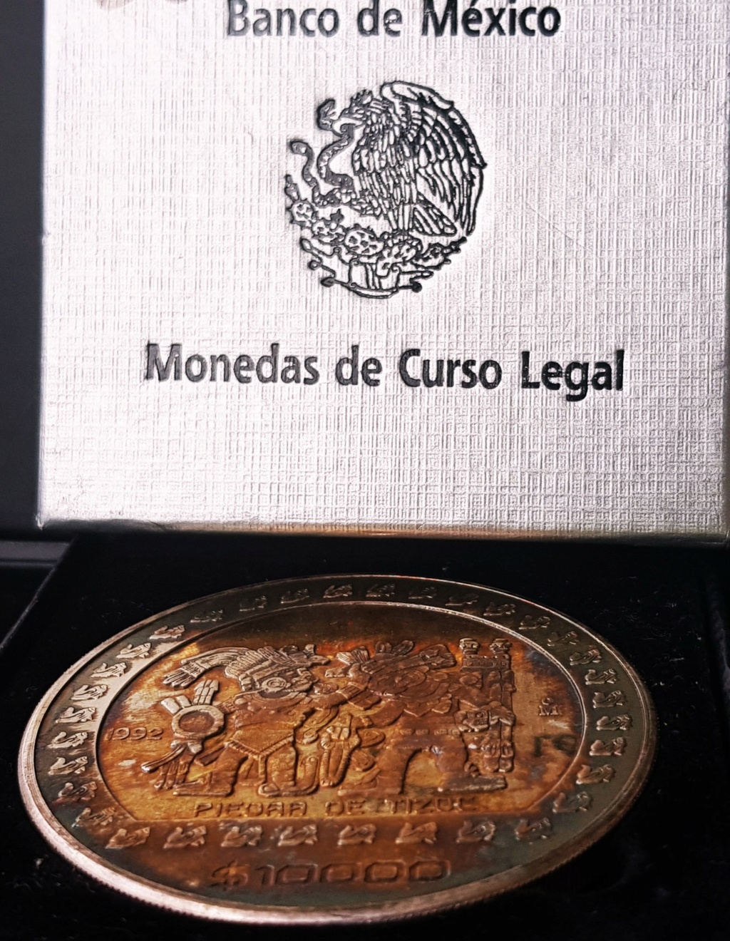 México 10.000 Pesos Piedra de Tizoc 20231213