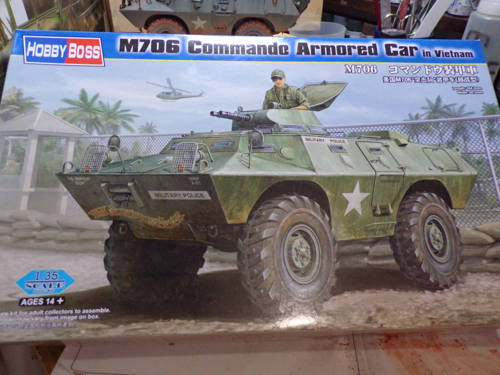 [HOBBYBOSS]  Voiture blindé M706 Commando Armored Car Réf 82418 115_4815