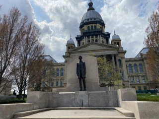 Weekend to Illinois State Capitol pics Abe_li10
