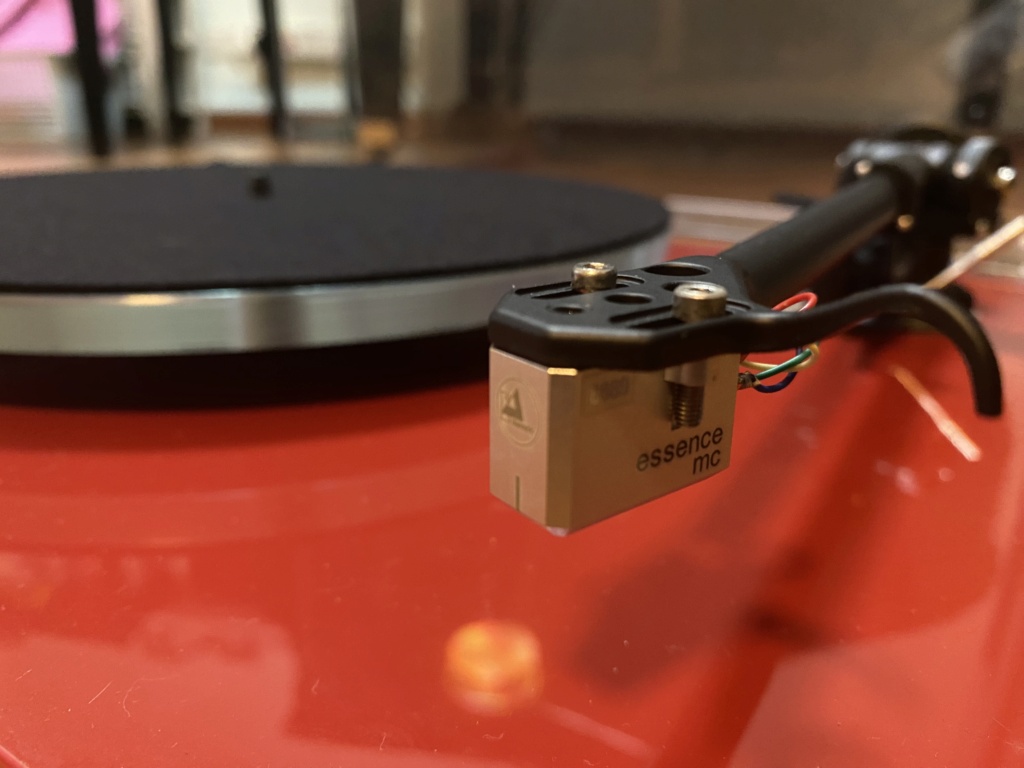 Used Rega P3 Turntable with MC and MM Cartridges  Img_2410