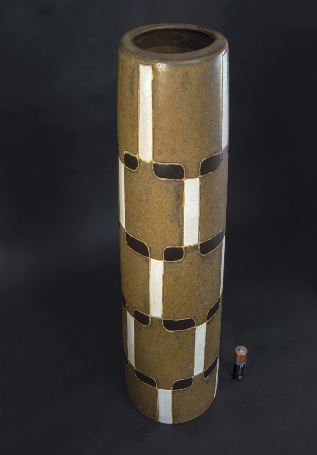 Tall Brown Cylinder Grid Pattern Ceramic Vase (something or nothing?) Dsc_0014