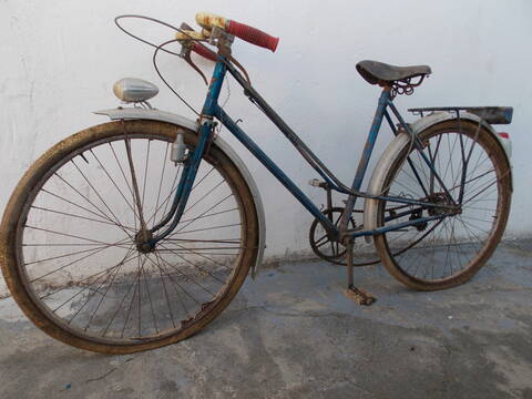 Vélo Hirondelle des années 50