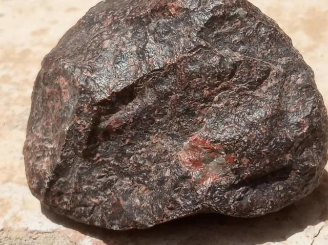 Demande identification d'une roche  Img-2013