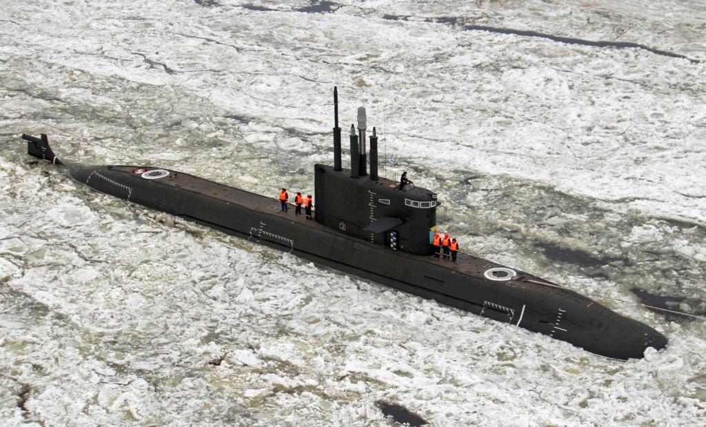 Project 677: Lada/Amur(export) class Submarine - Page 23 17-10311