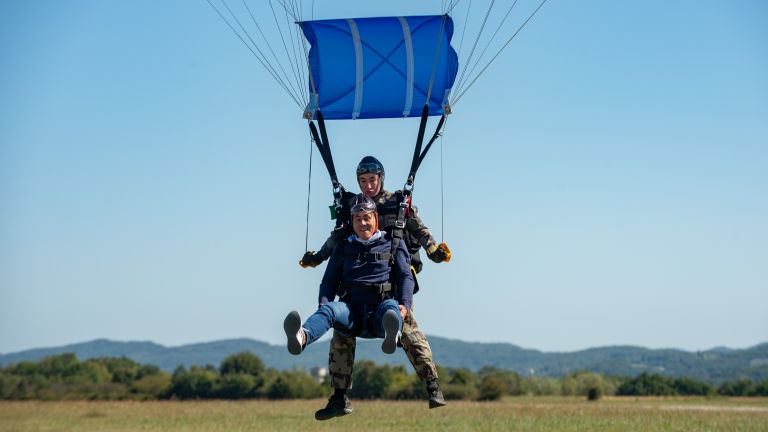 Les parachutistes en famille. Chaque année, à l’occasion de la Saint Michel,proches de militaires servant au sein de la 11e brigade parachutiste,   2022_t15