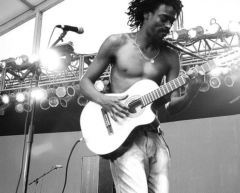 Seu Jorge - Page 3 Seujor11