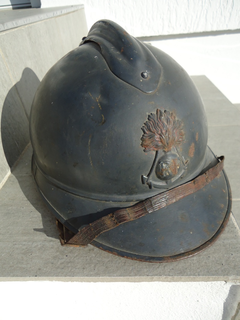 Photothèque : le casque Adrian de l'infanterie coloniale  Dsc02014