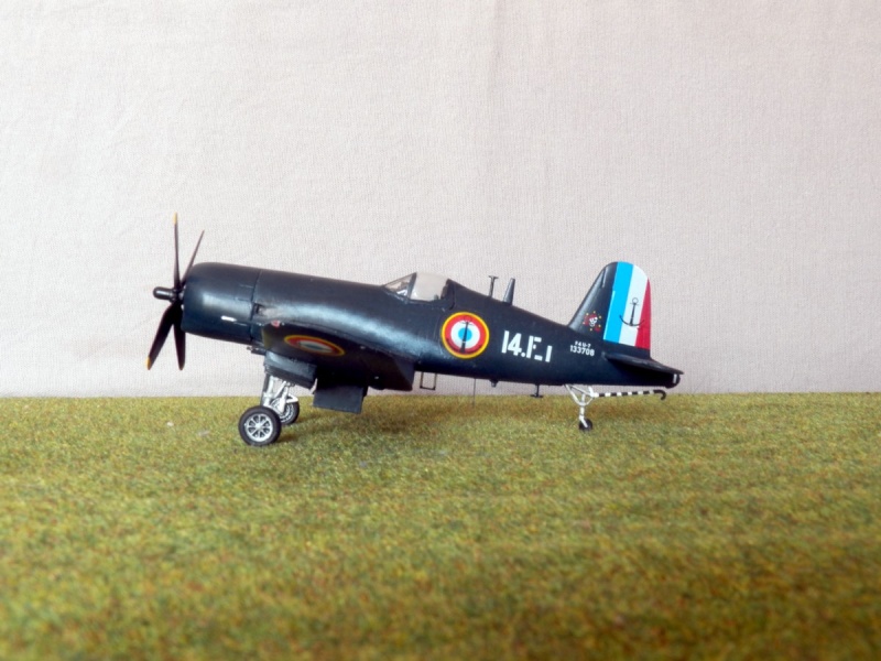 [HIGH PLANES MODELS] CORSAIR F4U-7 CORSAIR Réf 72005 F4u-7_11