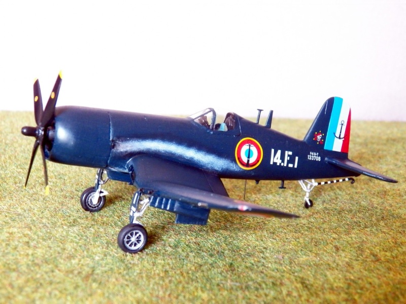 Vought F4U-7 Corsair F4u-7_20