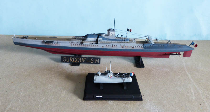 Croiseur sous-marin SURCOUF version 1942... et 1934 Réf 81014 Surcou10