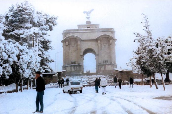 L'Algérie compte ses morts victime du froid 1const10