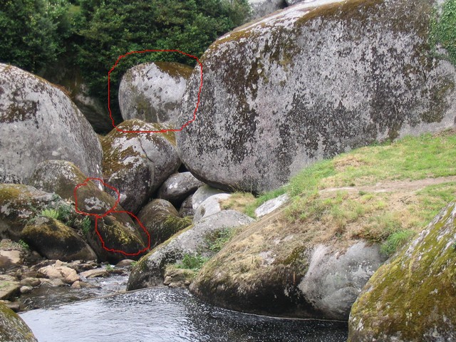 fort de Huelgoat en Bretagne Huelgo11