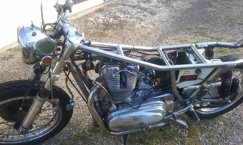 Travail d'au moins 6 mois sur ma RICKMAN INTERCEPTOR ENFIELD Dybut_13