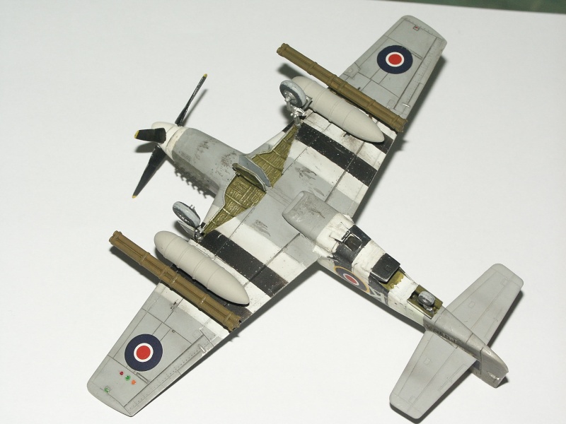[Academy] P 51B Mustang 1/72 Pict0110