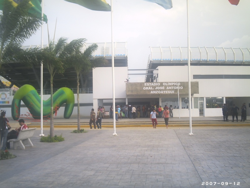 .::Estadio General Jos Antonio Anzotegui-Puerto La Cruz :: - Pgina 18 Phot0513