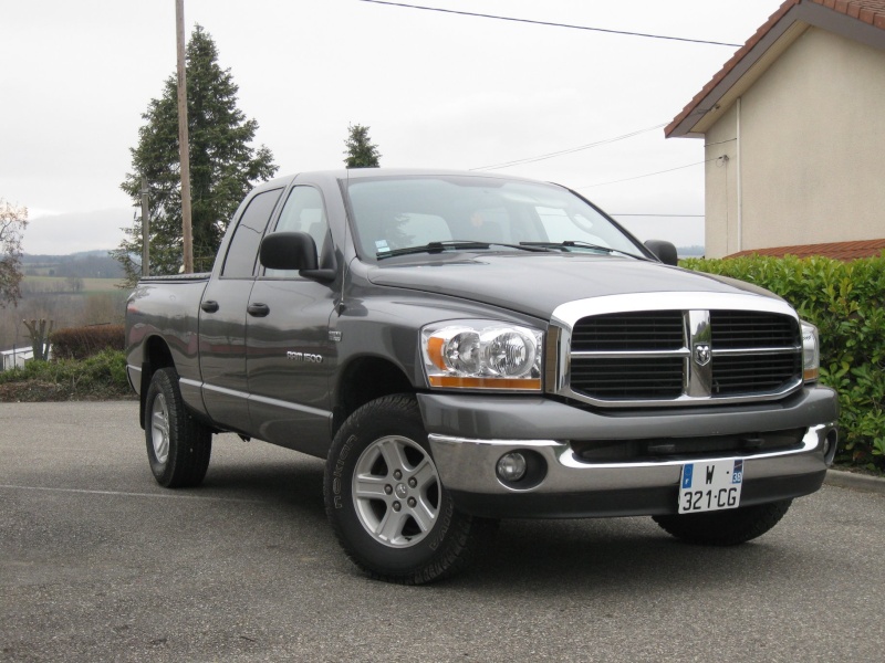 Le Dodge Ram 1500 TRX4 2006 V8 HEMI 345 ch Quad Cab de QML Img_1116