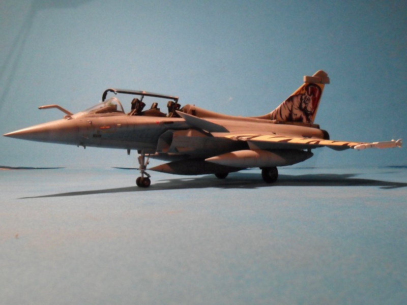 [Revell] 1/48 - Dassault Rafale B - Page 10 Sam_0324