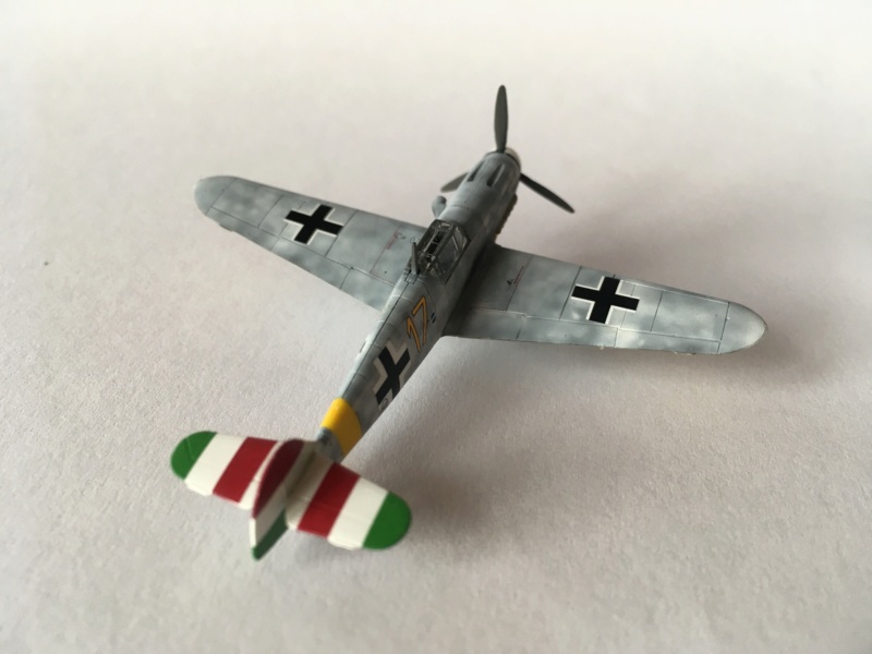[SWEET] MESSERSCHMITT Bf109 F-4 Hongrois, Russie hiver 42-43 1/144ème Réf 14113 783bb110