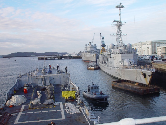 [Les ports militaires de métropole] Port de Brest - TOME 1 - Page 14 Fgr_pe11
