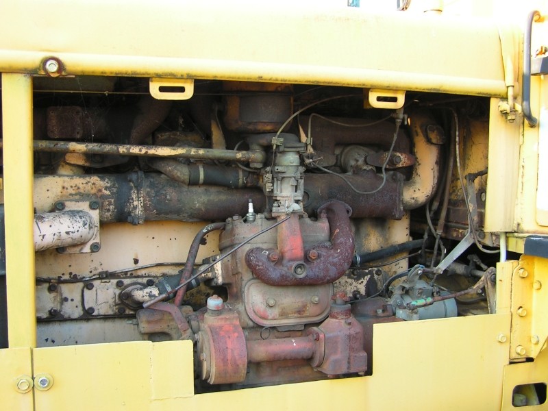 Kettentraktor T180-G  M1:20 gebaut von Klebegold - Seite 2 109k10