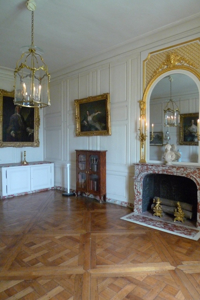 Appartement de la marquise de Pompadour à Versailles - Page 2 P1090011