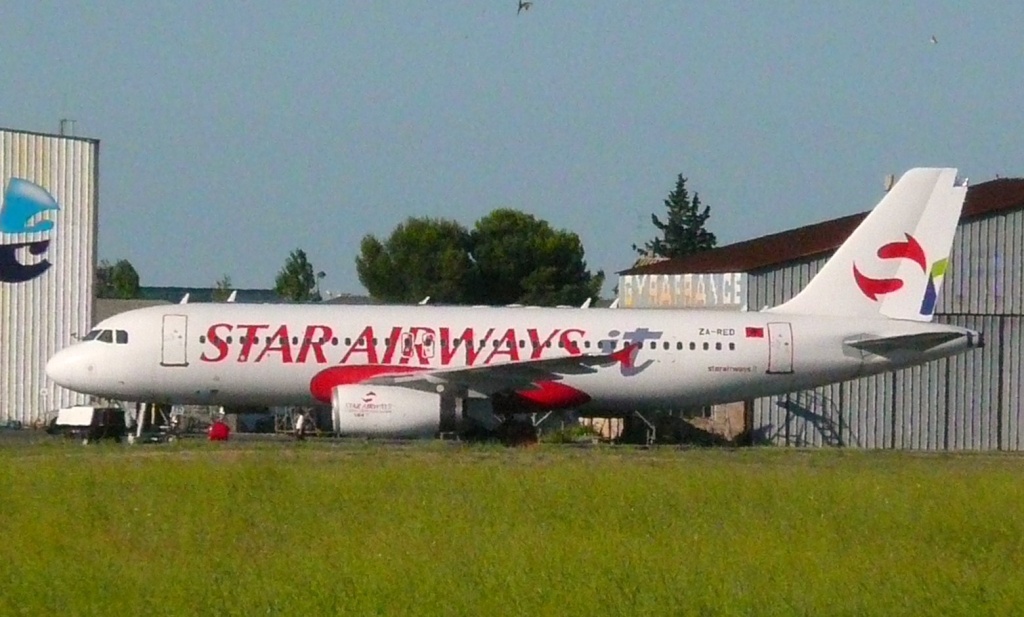 Aéroport de Montpellier - Méditerranée  Star_a11