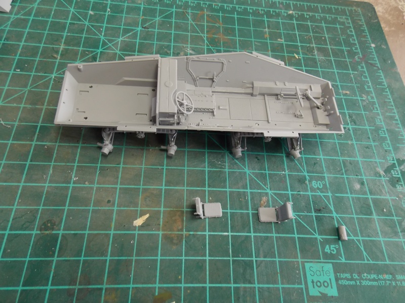 SD.KFZ 234 PUMA Normandie 44  (dragon 1/35) - Page 2 Puma_n38