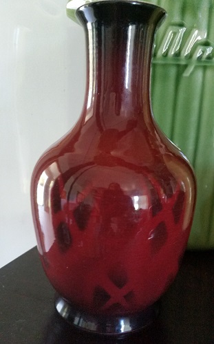 H. Made beautiful red vase courtesy of 2tuis 20151110