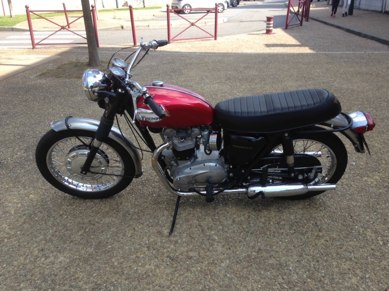 TRIUMPH BONNEVILLE T120R 1968 - Page 3 Img_0010