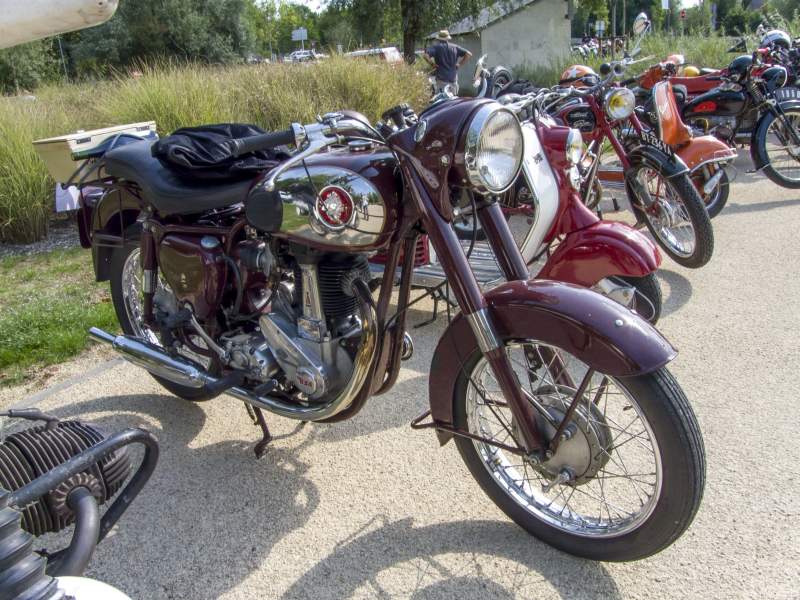 Sortie motos anciennes le dernier dimanche d'août à côté de Saumur P1320914