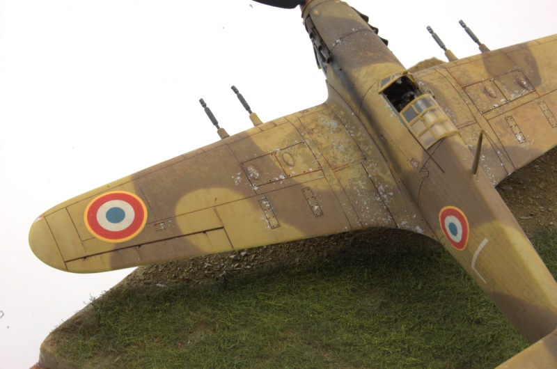 Hawker Hurricane MkIIc - French touch - Revell T810