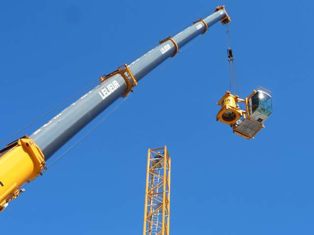 Montage de grues à tour  - Page 5 Fb_img16