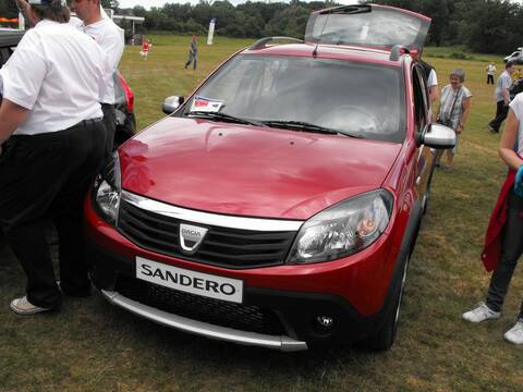 Automobile/les news de la semaine. Nouvelle Dacia Sandero : est-elle  toujours low-cost ?